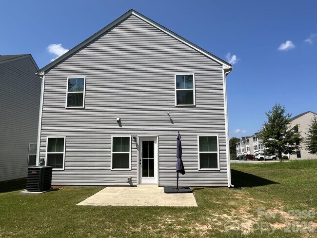 Building Photo - 4320 Bowline Dr