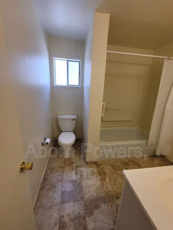 Building Photo - 1255 Williams Way
