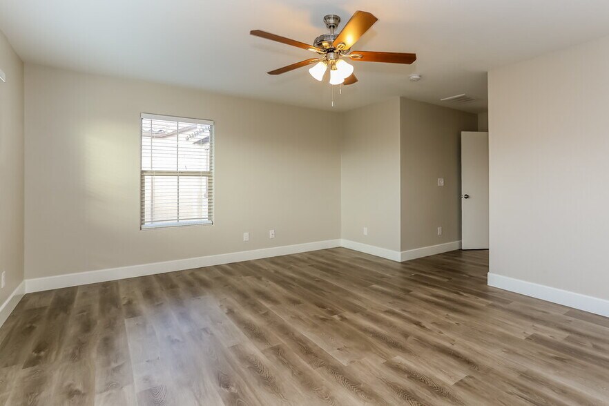 Building Photo - 10751 W Broxden Junction Ave