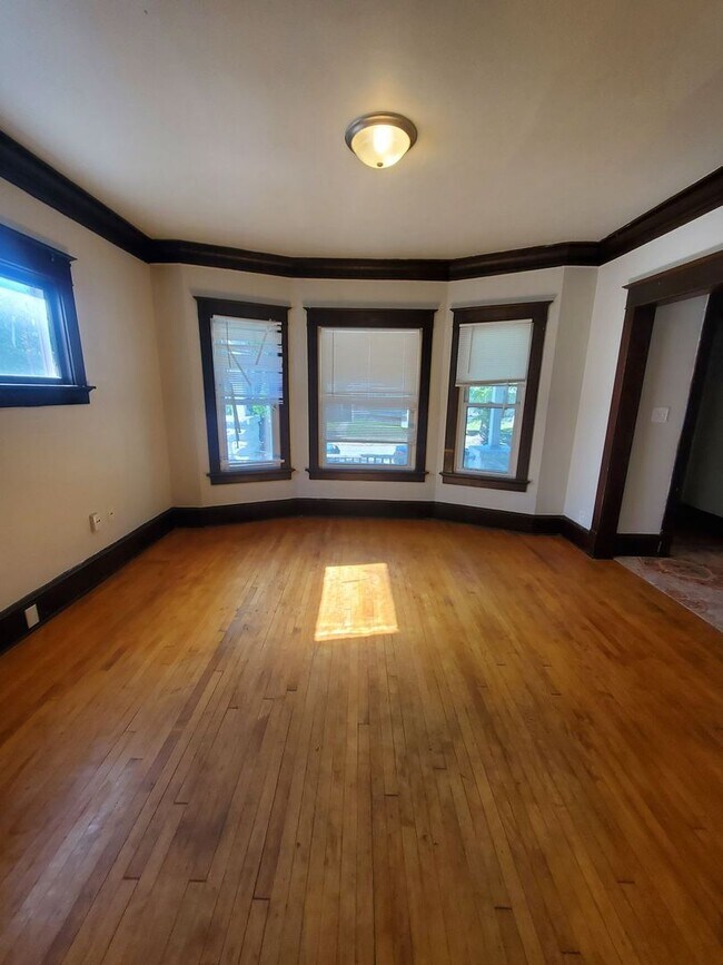 Building Photo - 3520-3522 N 15th St. (Duplex)(ACE PROPERTY)