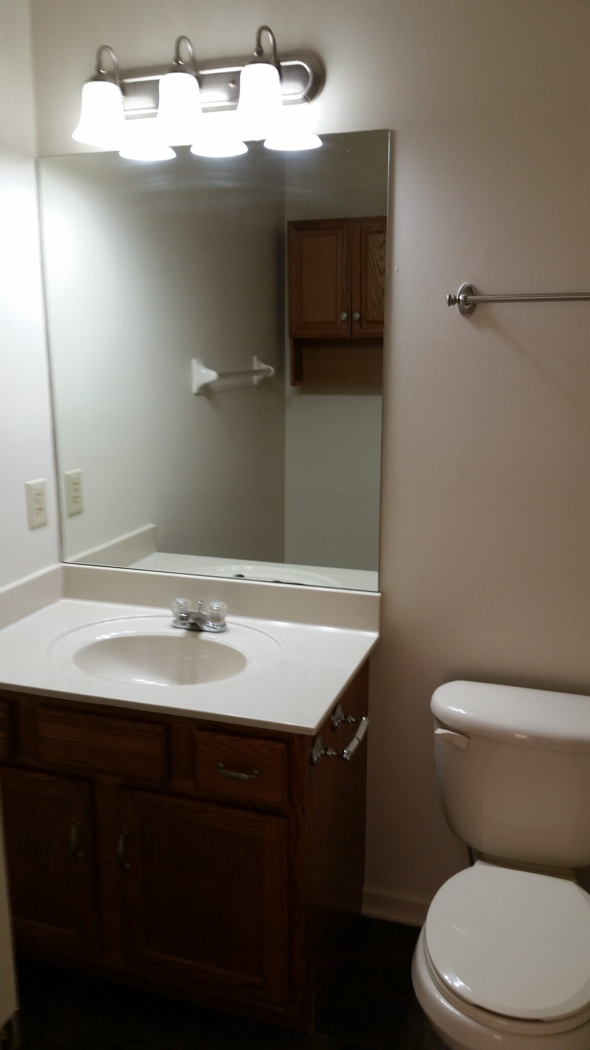 Master Bath - 626 Wilderness Trl