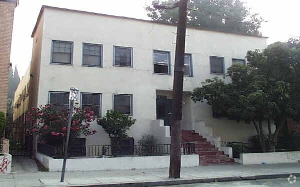 Primary Photo - cor420