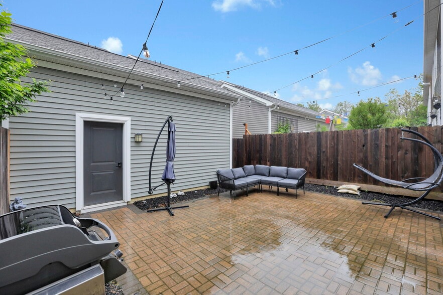 Building Photo - 1242 N Grant Ave