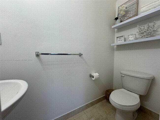 Building Photo - 24921 SW 118 Ct