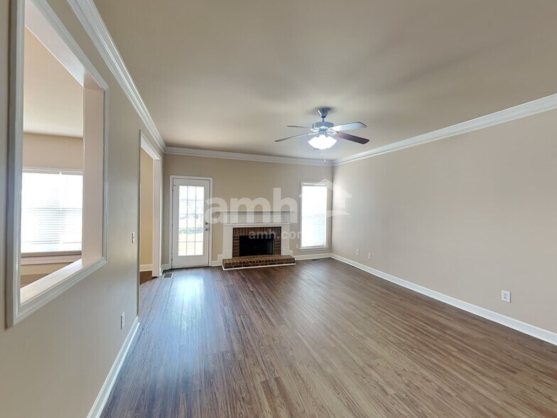 Building Photo - 2017 Keene Cir