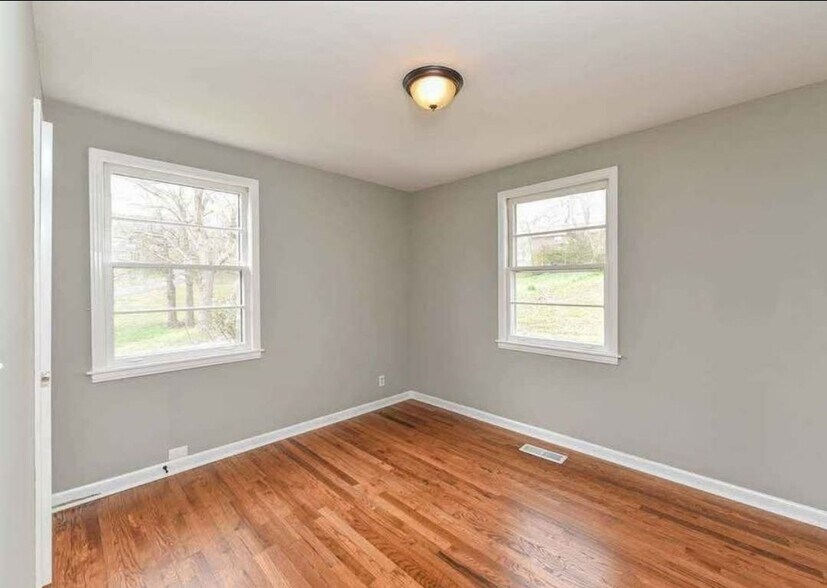 Building Photo - 146 Cranwill Dr