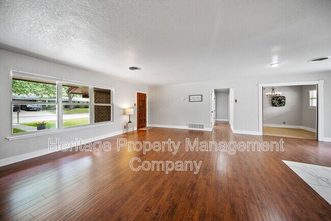 Building Photo - 434 Winfield Blvd