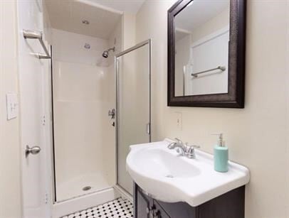 Building Photo - 137 Glenville Ave