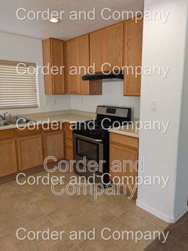 Building Photo - 949 Waterfall Dr