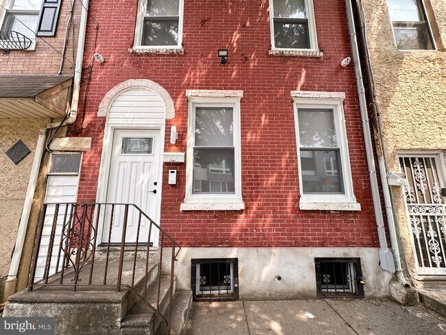 Building Photo - 1341 N 2nd St