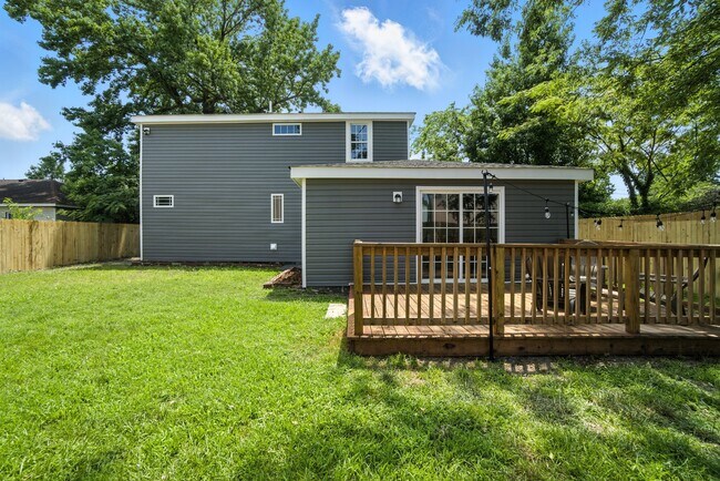 Building Photo - 322 Naval Base Rd