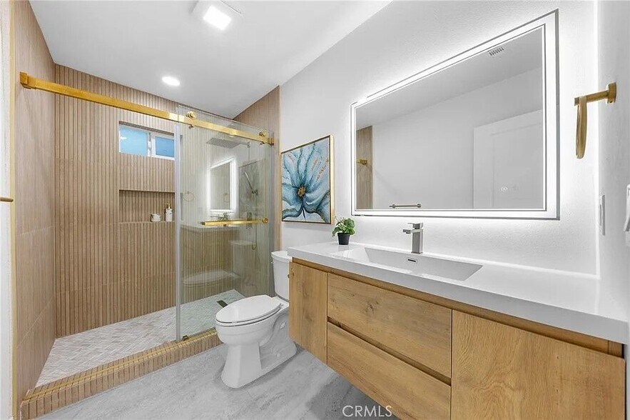 Building Photo - 344 Pamela Rd