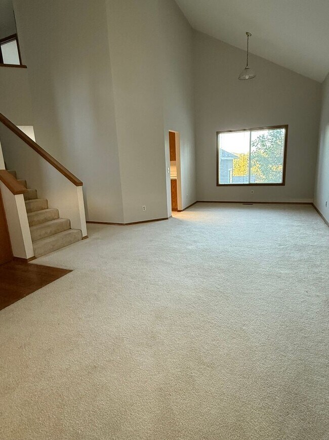 Building Photo - 5307 SW Brugger St