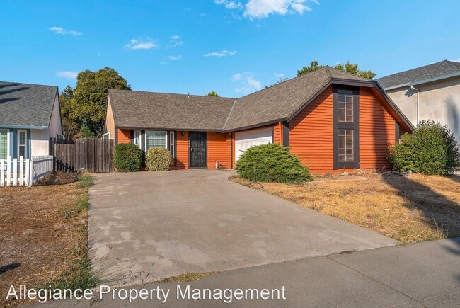 Primary Photo - 3 br, 2 bath House - 8190 Gandy Dancer Way