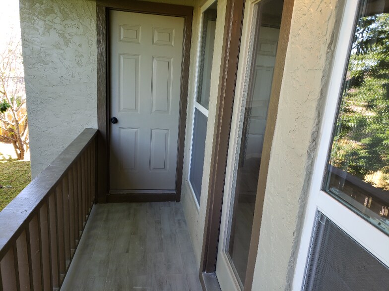 Building Photo - 7576 Windsor Oaks