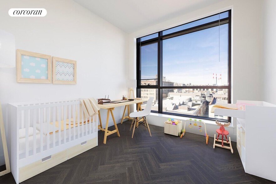 Building Photo - 11-12 44th Drive 6G