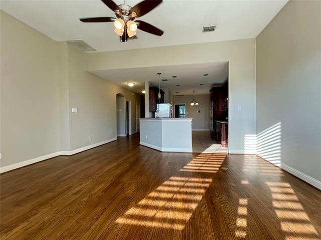 Building Photo - 3439 Mayflower Dr