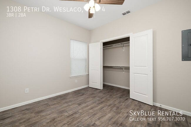 Building Photo - 1308 Petri Dr