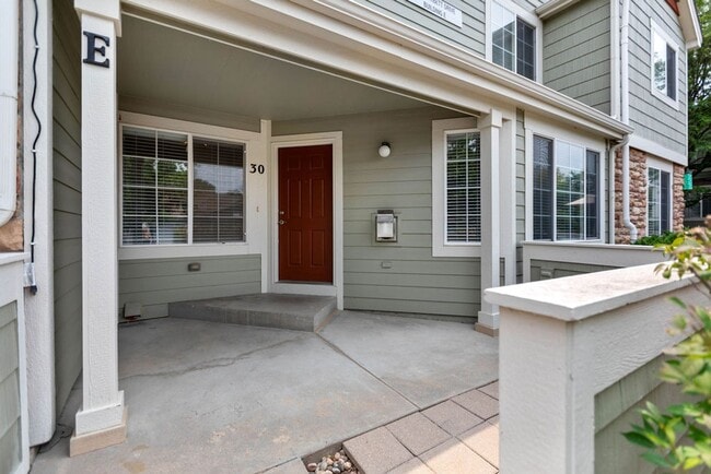 Building Photo - 5550 Corbett Dr