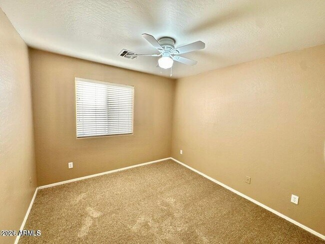 Building Photo - 11727 N 153rd Ave