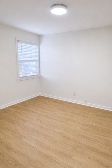 Building Photo - 4637 Marine Ave
