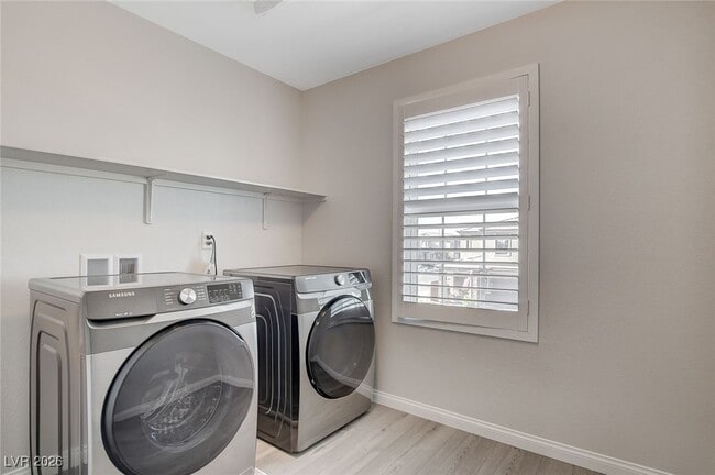 Building Photo - 4111 Enchanting Sky Ave