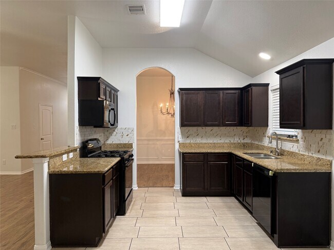 Building Photo - 958 Oak Glen Dr