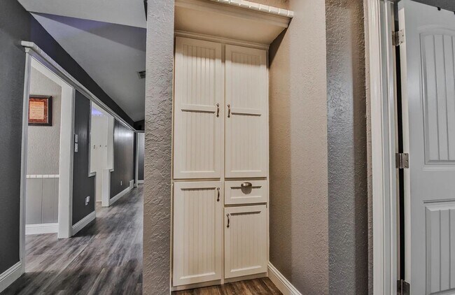 Building Photo - So many Amenities!