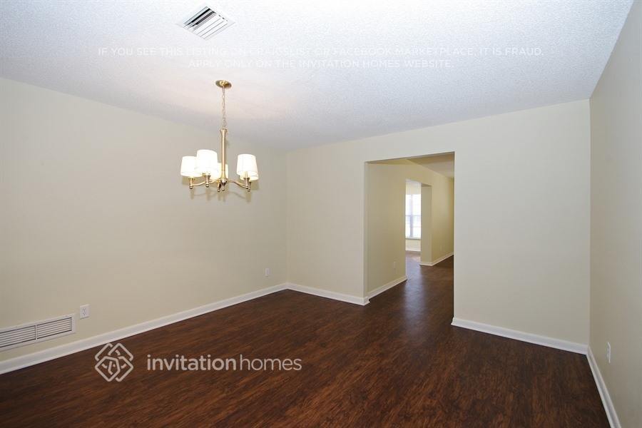 Building Photo - 760 Jena Dr