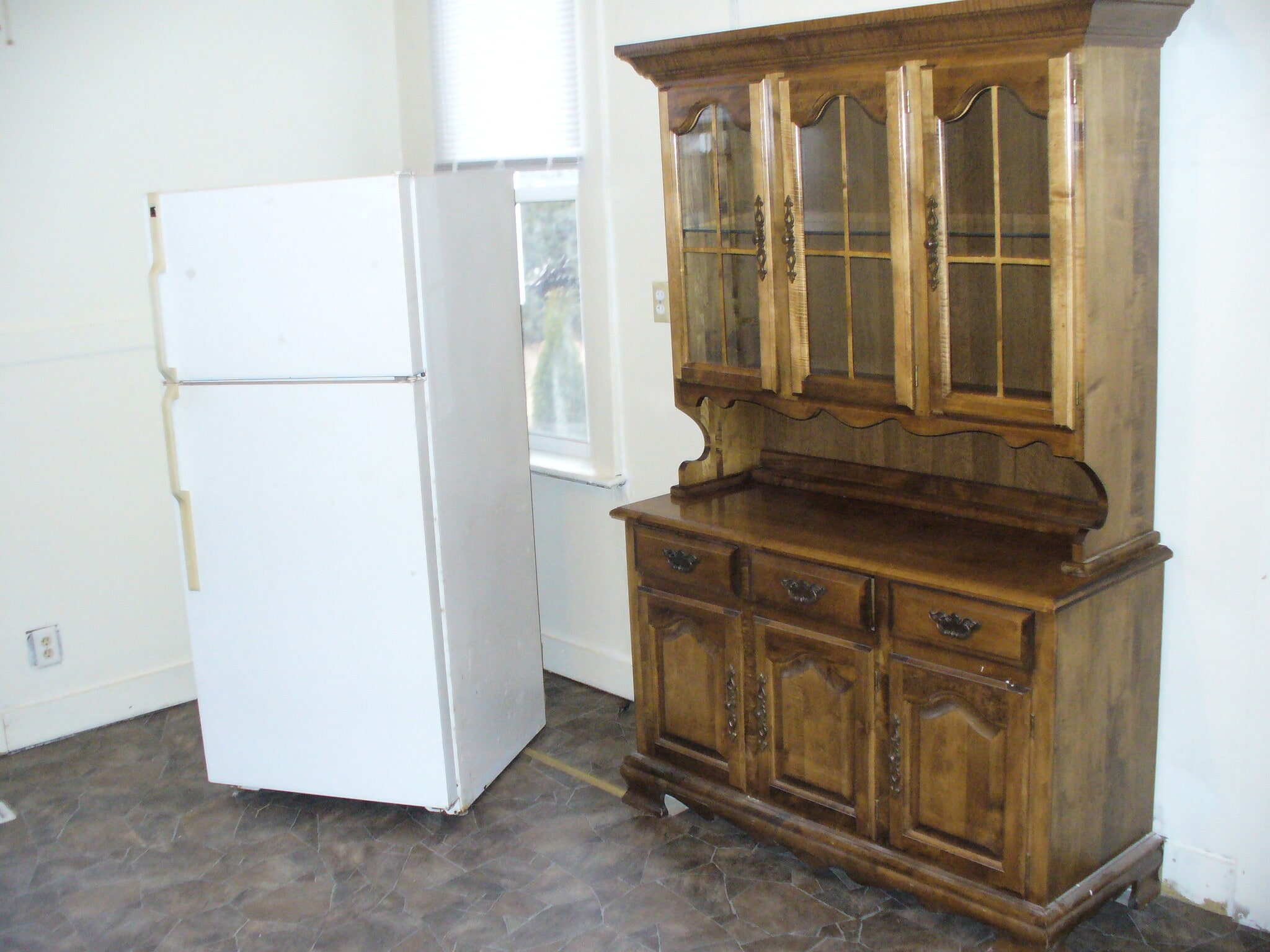 Building Photo - 409 9th St