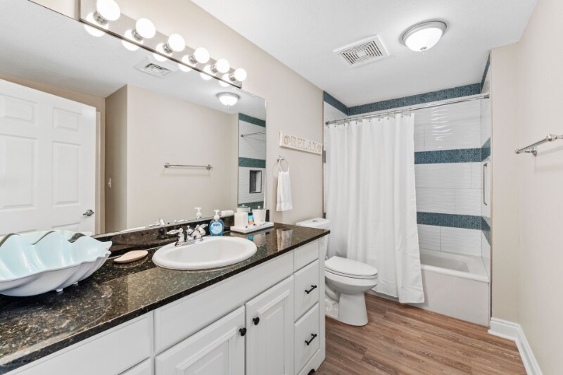 Building Photo - 15817 Front Beach Rd