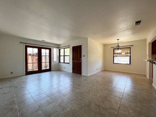 Building Photo - Charming 2 Bedroom, 2 Bathroom Home in Napa