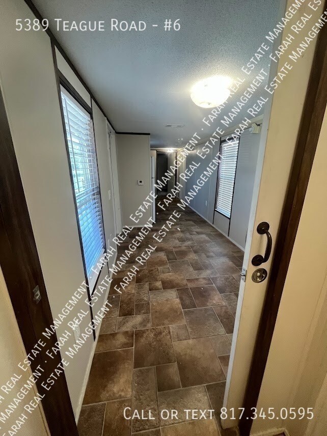 Building Photo - 5389 Teague Rd