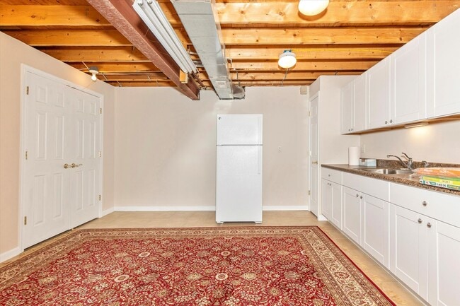 Building Photo - Wildwood Park Rental