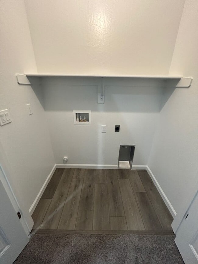 Building Photo - Brand New Home