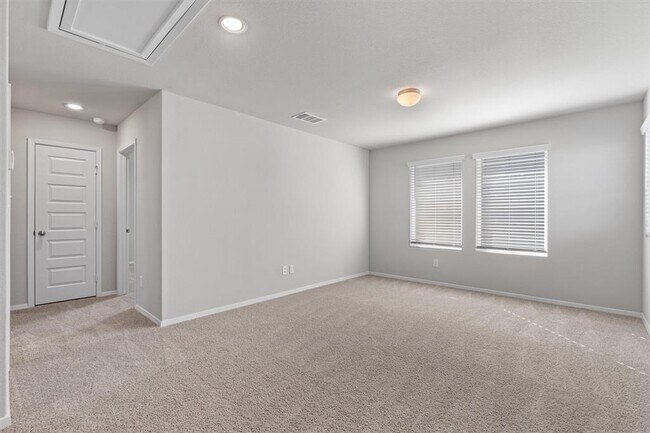 Building Photo - 2713 Derwent Dr