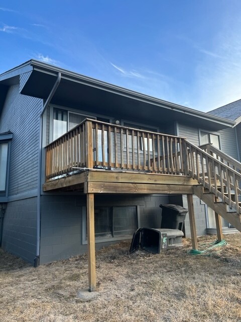 Building Photo - 3405 Comstock Ave