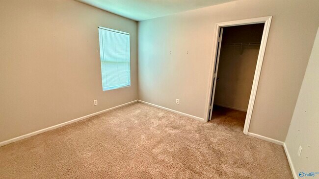 Building Photo - 144 Sagebrook Dr