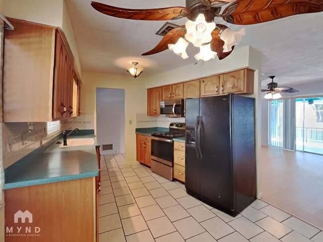 Building Photo - 968 Wicks Dr