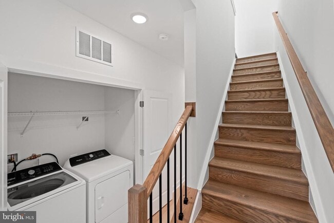 Building Photo - 3122 Nina Clarke Dr