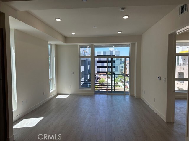 Building Photo - 168 S Monterey St