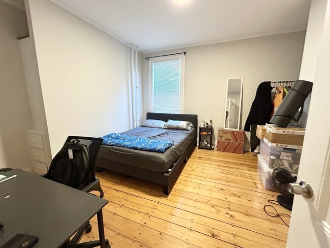 Building Photo - 9 Mt Pleasant Ave