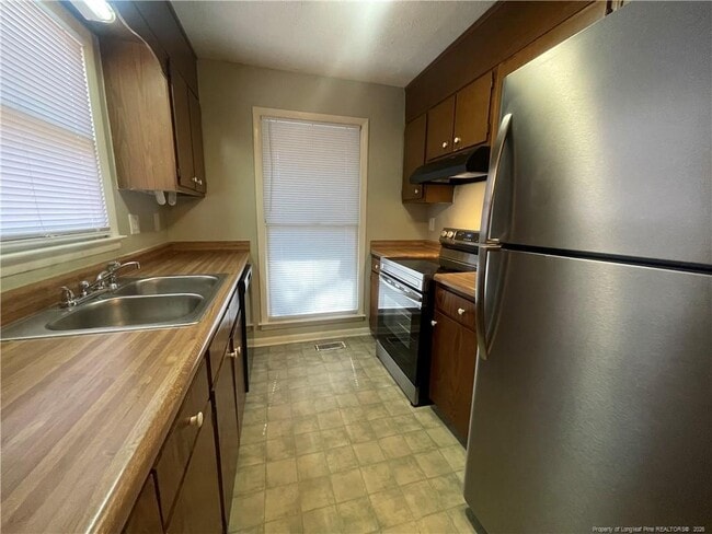 Building Photo - 5734 Waters Edge Dr