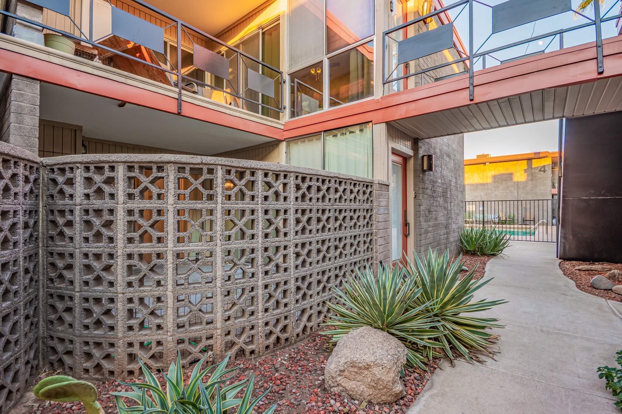 Building Photo - 1225 E Medlock Dr