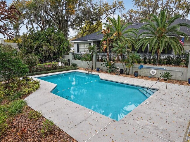 Building Photo - 618 High Point Dr