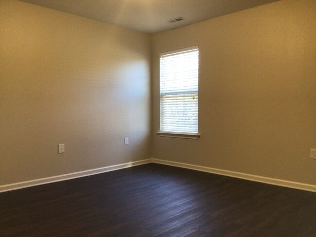 Building Photo - 14718 Watertrace Dr