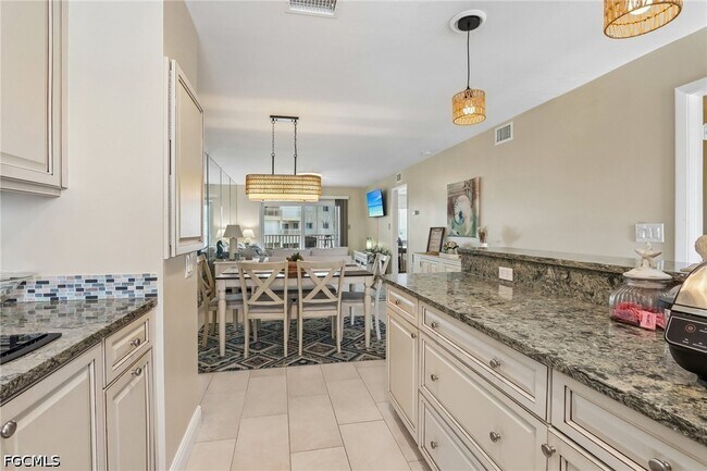 Building Photo - 7400 Estero Blvd
