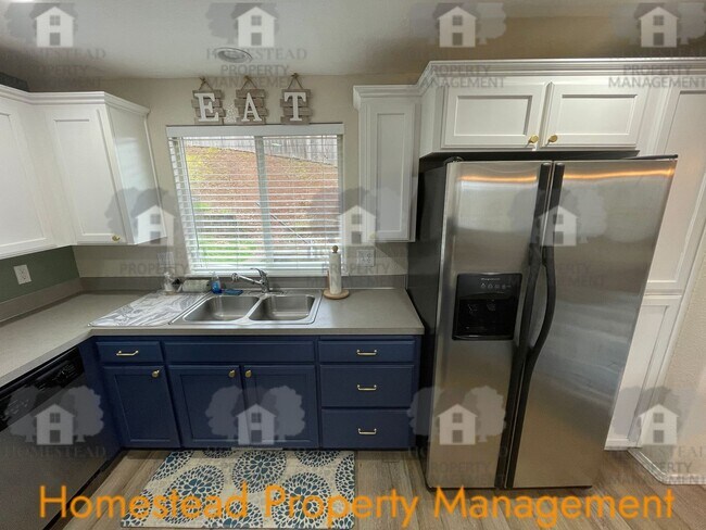 Building Photo - OUTSTANDING SOUTH SALEM LOCATION! HOME WITH A VIEW!