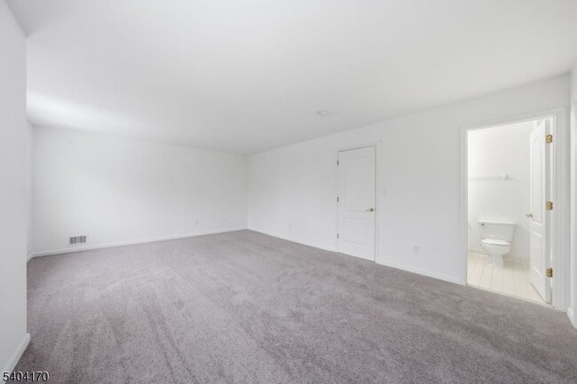 Building Photo - 403 Union St