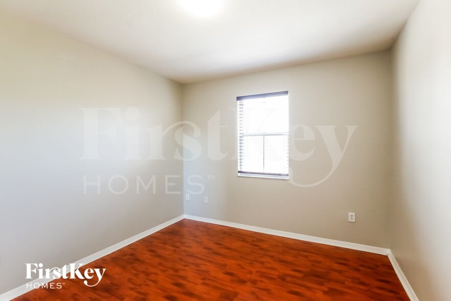 Building Photo - 27598 SW 138th Ave